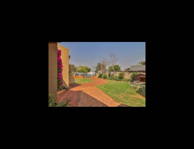 3 BEDROOM HOUSE FOR SALE IN DAWN PARK